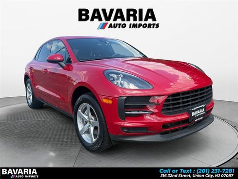 Used 2020 Porsche Macan AWD/4WD image 7