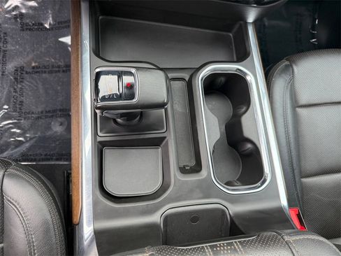 Used 2023 Chevrolet Silverado 1500 High Country w/ High Country Premium Package image 15