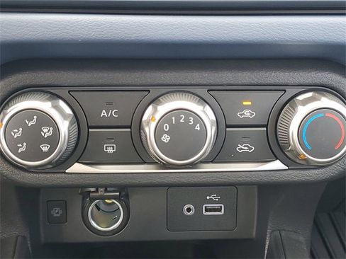 New 2025 Nissan Versa SV w/ Trunk Package image 19