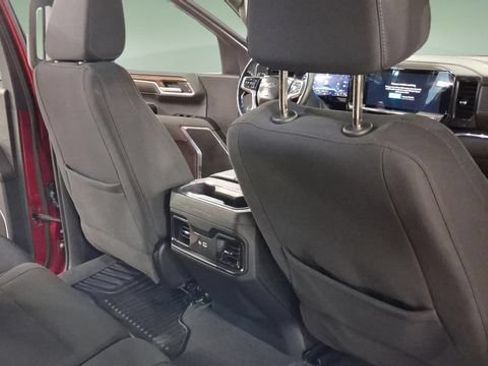 Used 2023 Chevrolet Silverado 1500 RST AWD/4WD image 15