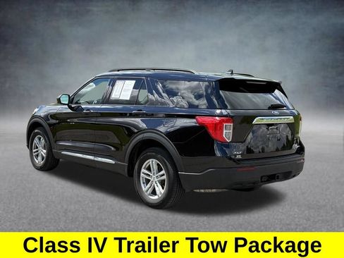 Certified 2024 Ford Explorer XLT w/ Class IV Trailer Tow Package AWD/4WD image 3