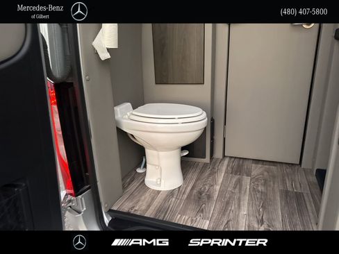 Used 2024 Mercedes-Benz Sprinter 3500 image 9