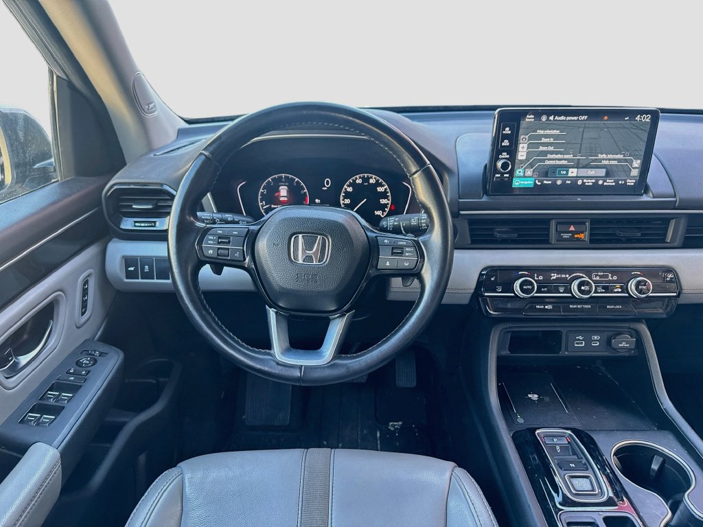 Used 2025 Honda Pilot Touring image 23