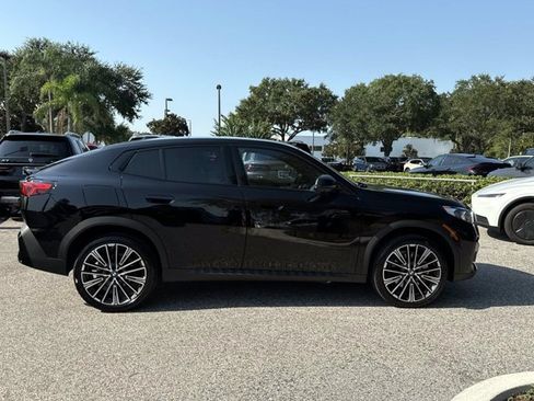 Used 2026 BMW X2 xDrive28i w/ Technology Package AWD/4WD image 2