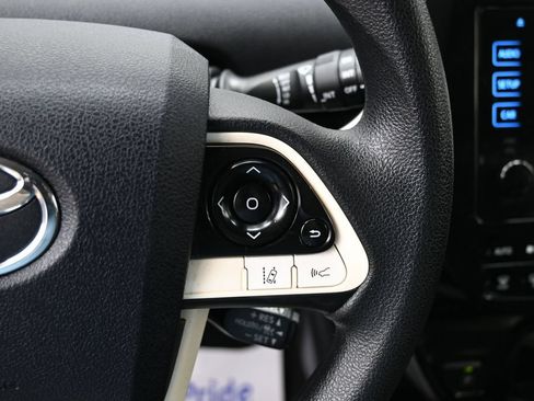 Used 2018 Toyota Prius Two w/ Prius Two Safety Plus Package FWD image 19