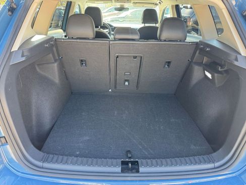 Used 2025 Volkswagen Taos SE image 31