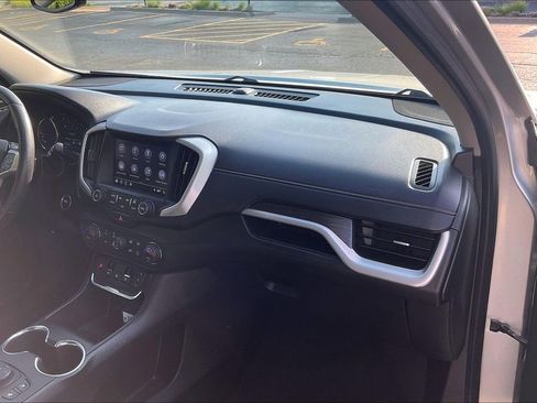 Used 2018 GMC Terrain SLT w/ Preferred Package AWD/4WD image 19