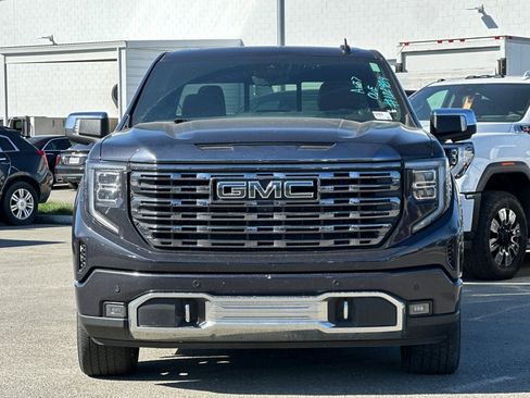 Used 2023 GMC Sierra 1500 Denali Ultimate image 9