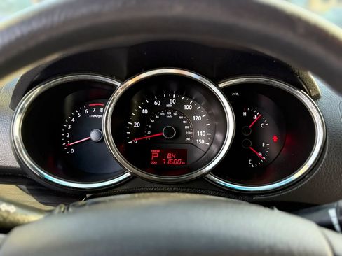 Used 2012 Kia Sorento LX w/ Convenience Pkg image 14