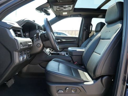 Used 2023 GMC Yukon Denali w/ Denali Reserve Package AWD/4WD image 11