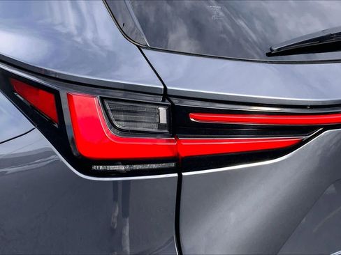 Used 2025 Lexus NX 350h AWD w/ Premium Package image 29