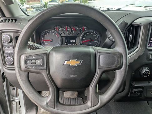 Used 2020 Chevrolet Silverado 1500 Custom w/ Custom Value Package image 12