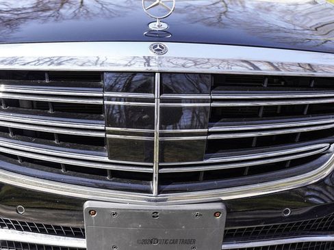 Used 2020 Mercedes-Benz S 560 4MATIC Sedan image 67