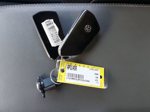Used 2023 Volkswagen ID.4 Pro S RWD image 40