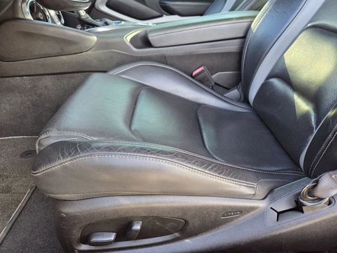 Used 2019 Chevrolet Camaro LT w/ RS Package image 16