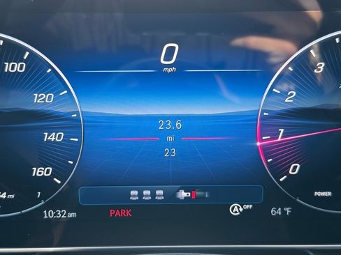 Certified 2025 Mercedes-Benz GLC 300 image 23