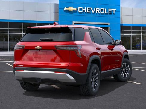 New 2026 Chevrolet Equinox LT image 4