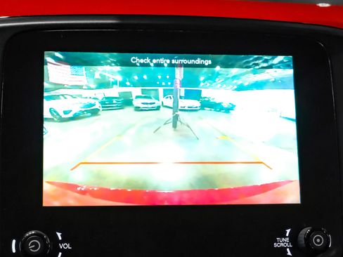Used 2020 FIAT 500L Pop w/ Chrome Appearance Group FWD image 17