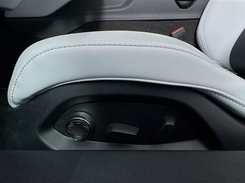 Used 2023 Chevrolet Corvette Stingray Premium Conv w/ 3LT image 18