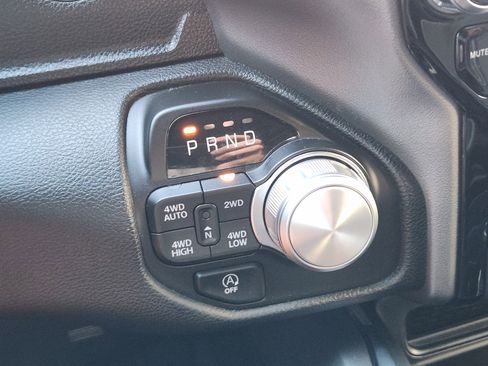 Used 2024 RAM 1500 Laramie AWD/4WD image 20