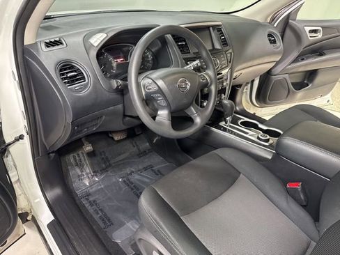 Used 2020 Nissan Pathfinder S AWD/4WD image 11
