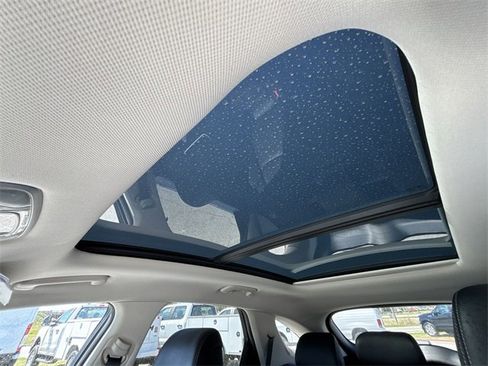 Used 2022 Genesis GV70 2.5T w/ Select Package image 30