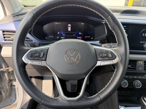 Used 2023 Volkswagen Taos SE w/ Panoramic Sunroof Package AWD/4WD image 14