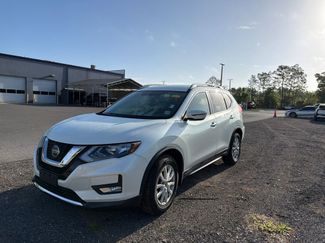 Used 2018 Nissan Rogue SV video 1