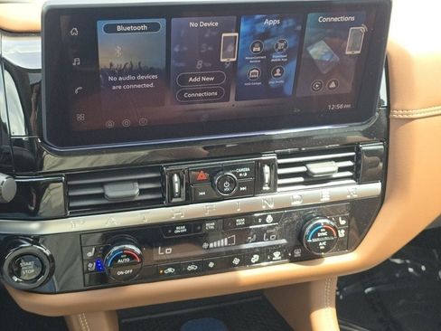 New 2026 Nissan Pathfinder Platinum AWD/4WD image 18