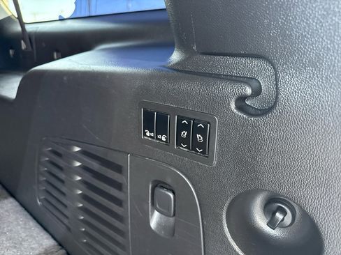 Used 2016 Cadillac Escalade ESV Luxury image 9