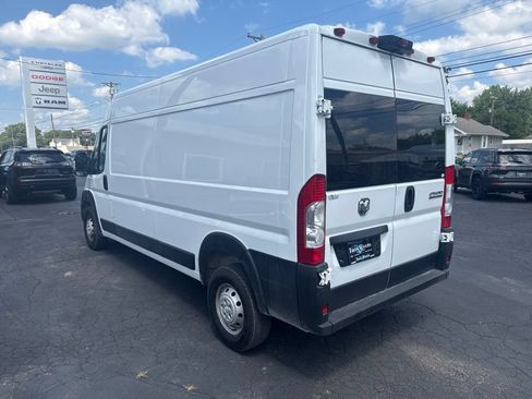 Used 2023 RAM ProMaster 2500 FWD image 5