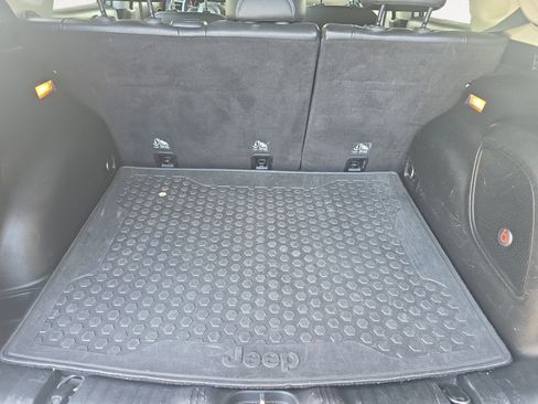 Used 2017 Jeep Compass Trailhawk w/ Navigation Group image 10