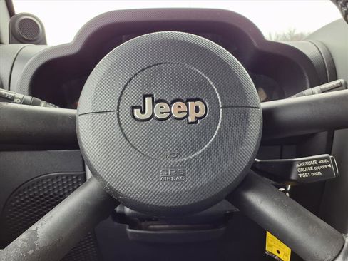 Used 2007 Jeep Wrangler X image 11