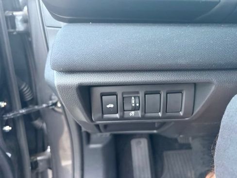 Used 2025 Subaru Legacy Premium AWD/4WD image 9
