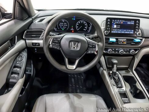 Used 2019 Honda Accord EX image 18