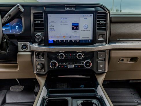 Used 2026 Ford F250 Platinum w/ Platinum Plus Package image 25