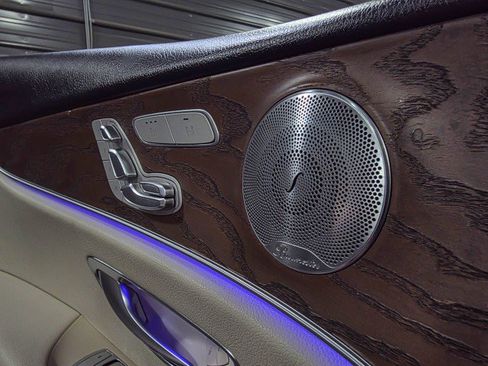 Used 2017 Mercedes-Benz E 400 4MATIC Wagon image 34