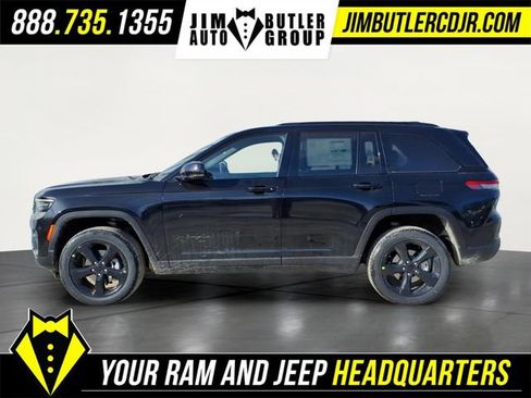 New 2025 Jeep Grand Cherokee Altitude AWD/4WD image 2