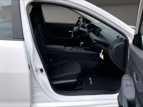 New 2027 Nissan Sentra S w/ Floor Mat Package FWD image 10