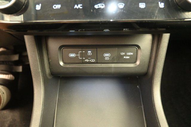 Used 2025 Hyundai Tucson Limited AWD/4WD image 29