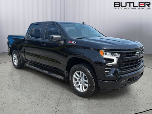 Used 2023 Chevrolet Silverado 1500 RST w/ Convenience Package II AWD/4WD image 8