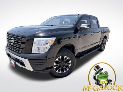 Used 2020 Nissan Titan SV w/ SV Convenience Package RWD image 1