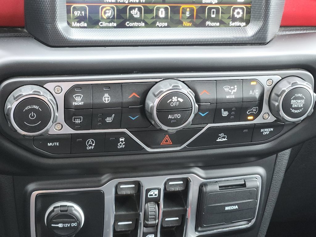 Used 2023 Jeep Wrangler Unlimited Rubicon w/ Cold Weather Group AWD/4WD image 27