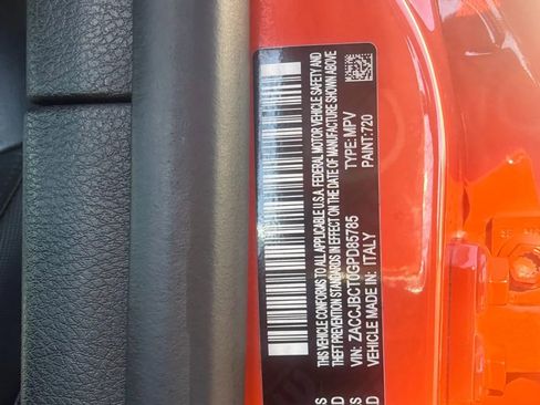 Used 2016 Jeep Renegade Trailhawk w/ Premium Trailhawk Package image 35