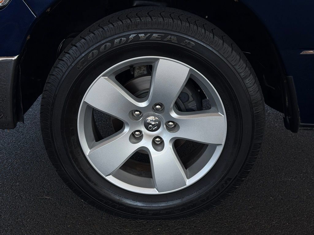 Used 2012 RAM 1500 Classic SLT w/ Popular Equipment Group AWD/4WD image 43