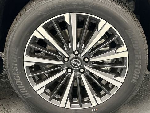 New 2026 Nissan Pathfinder Platinum AWD/4WD image 18