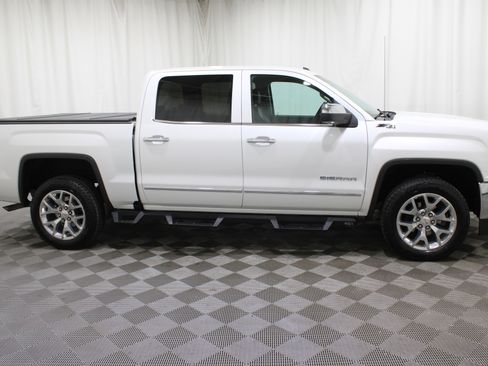 Used 2018 GMC Sierra 1500 SLT w/ SLT Premium Package image 29