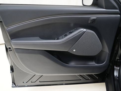 Used 2025 Ford Mustang Mach-E Premium image 25