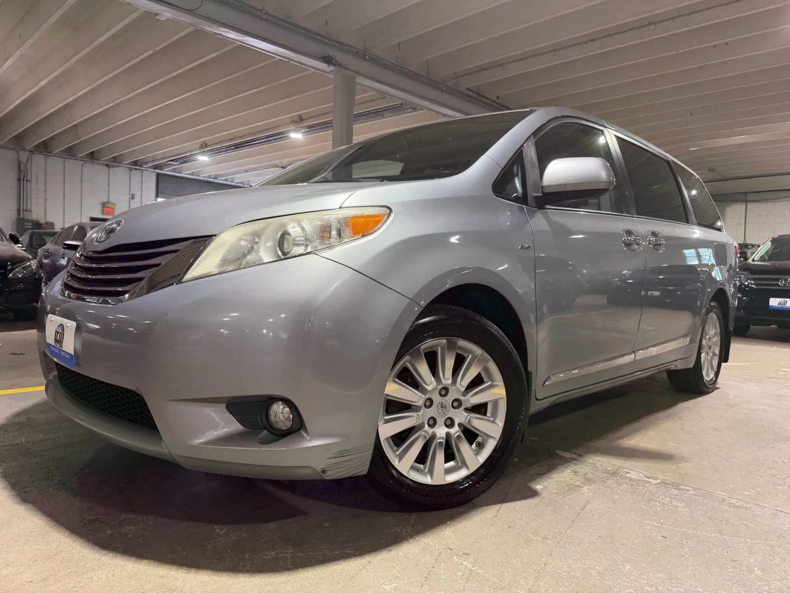 Used 2016 Toyota Sienna XLE Premium w/ Protection Package AWD/4WD image 2