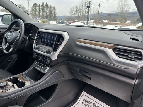 Certified 2023 GMC Acadia SLE w/ Driver Convenience Package image 28